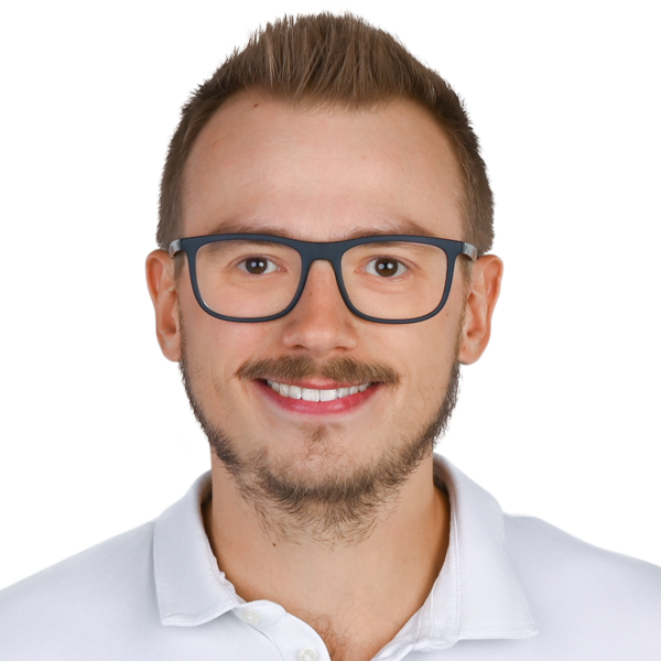 nicolas_c_portrait_transparent_1000 nicolas_c_portrait_transparent_1000